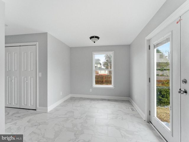 260 S BROAD ST, Penns Grove, NJ 08069