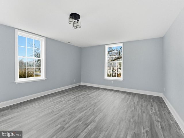 260 S BROAD ST, Penns Grove, NJ 08069