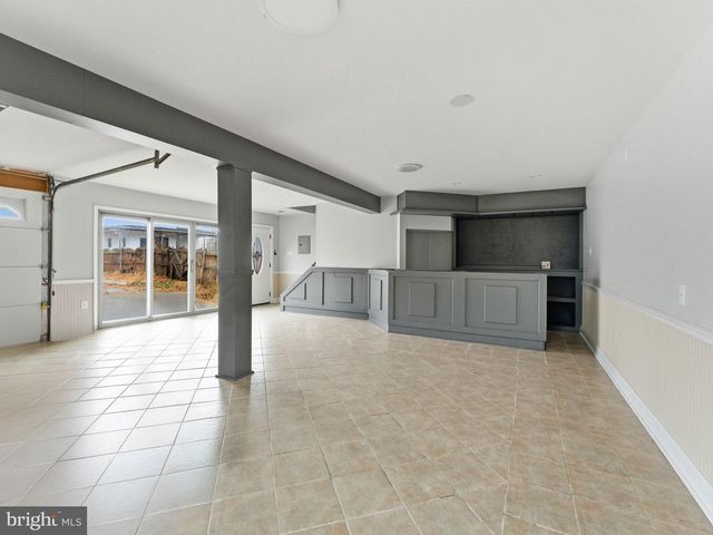 260 S BROAD ST, Penns Grove, NJ 08069