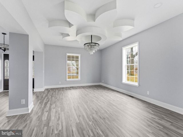 260 S BROAD ST, Penns Grove, NJ 08069