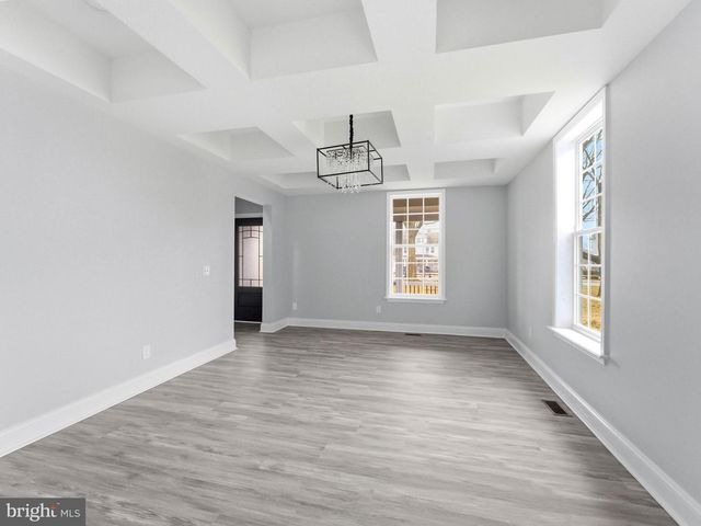 260 S BROAD ST, Penns Grove, NJ 08069