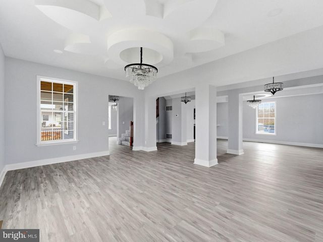 260 S BROAD ST, Penns Grove, NJ 08069