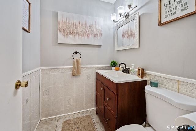 55 Beths Avenue APT 77, Bristol, CT 06010