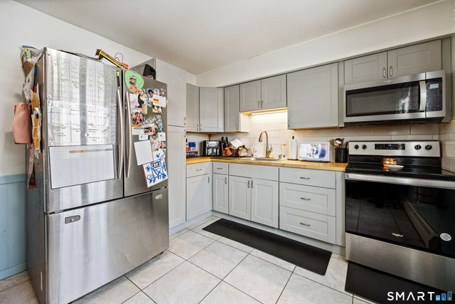 55 Beths Avenue APT 77, Bristol, CT 06010