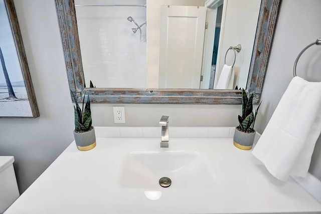 604 NE 25th Avenue, Pompano Beach, FL 33063