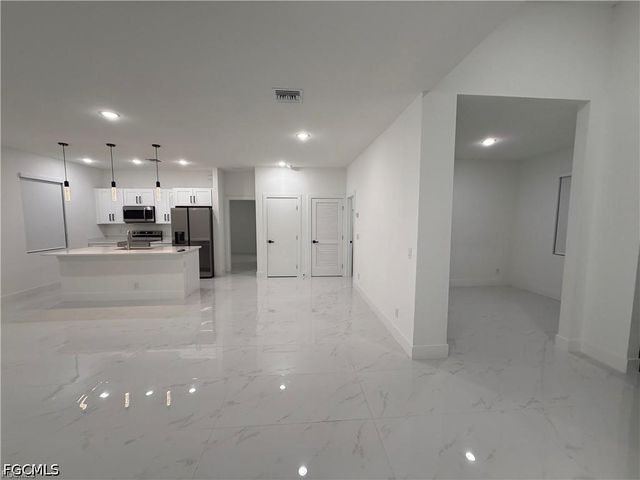 3222 48th ST W, Lehigh Acres, FL 33971
