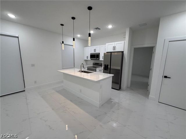 3222 48th ST W, Lehigh Acres, FL 33971