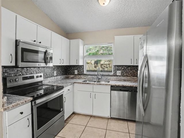 1626 WOODSTONE DRIVE, Apopka, FL 32703