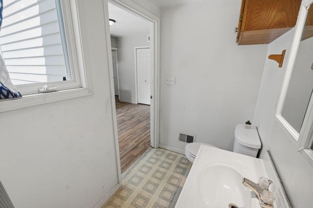 9050 Almena Drive, Kalamazoo, MI 49009