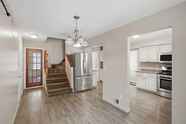 9050 Almena Drive, Kalamazoo, MI 49009