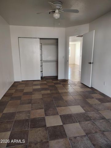 2560 S YAVAPAI Road, Apache Junction, AZ 85119