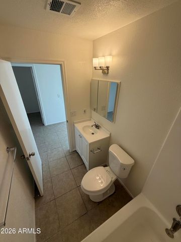 2560 S YAVAPAI Road, Apache Junction, AZ 85119