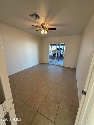 2560 S YAVAPAI Road, Apache Junction, AZ 85119