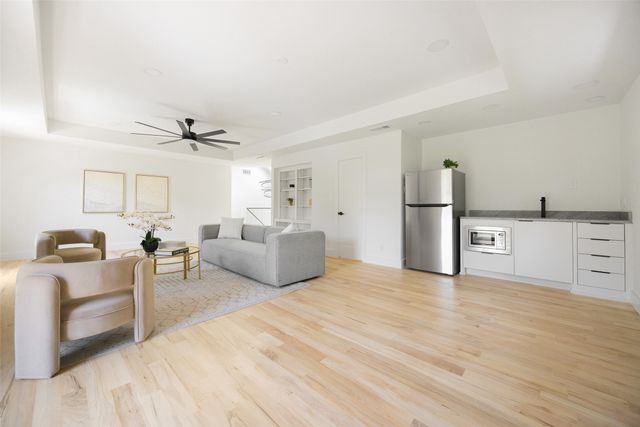 9622 Hilldale Drive, Dallas, TX 75231