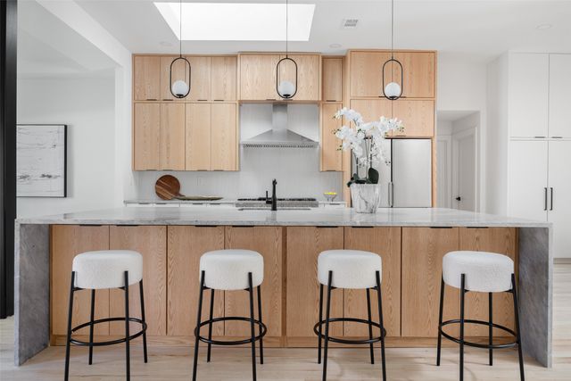 9622 Hilldale Drive, Dallas, TX 75231