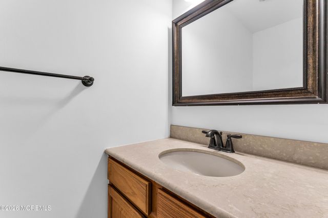 206 Bent Trail, Toms River, NJ 08753