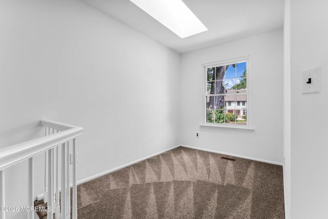 206 Bent Trail, Toms River, NJ 08753