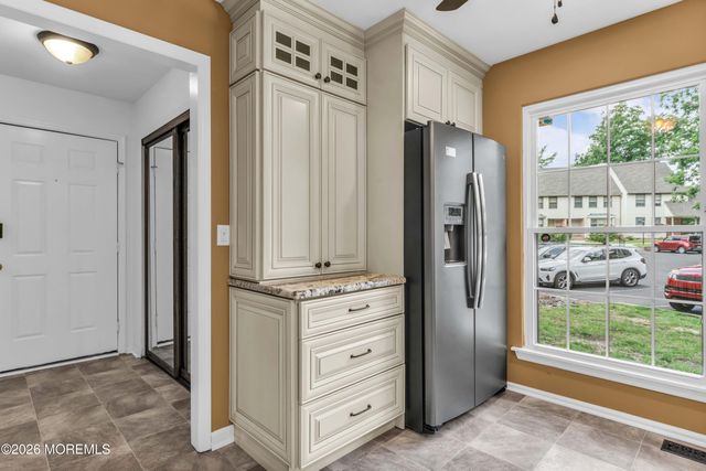 206 Bent Trail, Toms River, NJ 08753
