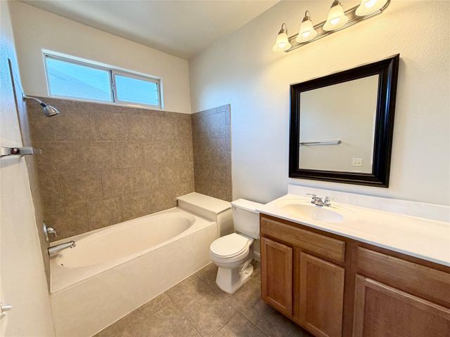 2406 Allred DR A, Austin, TX 78748