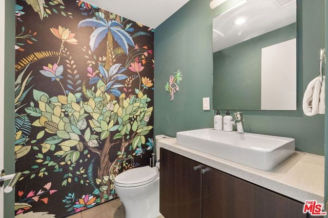 1570 E Sunny Dunes Road, Palm Springs, CA 92264