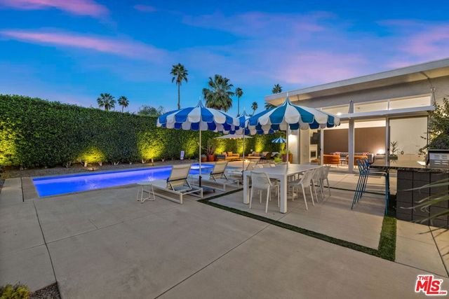 1570 E Sunny Dunes Road, Palm Springs, CA 92264