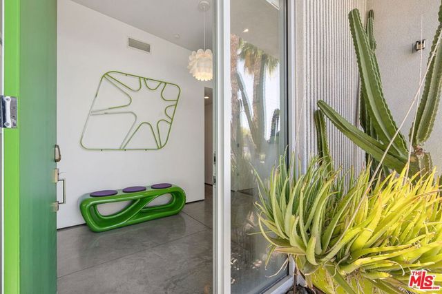1570 E Sunny Dunes Road, Palm Springs, CA 92264