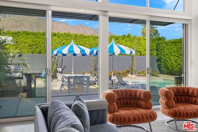 1570 E Sunny Dunes Road, Palm Springs, CA 92264