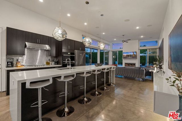 1570 E Sunny Dunes Road, Palm Springs, CA 92264