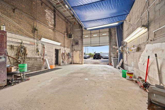 9363 S Ewing Avenue, Chicago, IL 60617