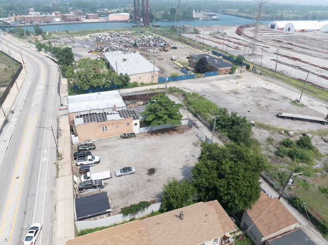 9363 S Ewing Avenue, Chicago, IL 60617