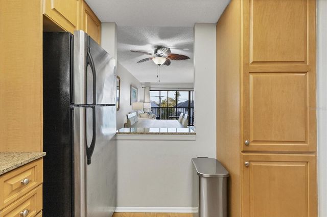 1001 BENJAMIN FRANKLIN DRIVE 403, Sarasota, FL 34236