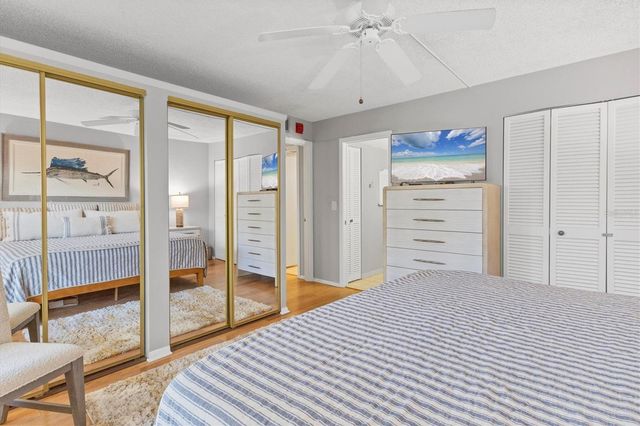 1001 BENJAMIN FRANKLIN DRIVE 403, Sarasota, FL 34236