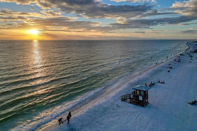 1001 BENJAMIN FRANKLIN DRIVE 403, Sarasota, FL 34236