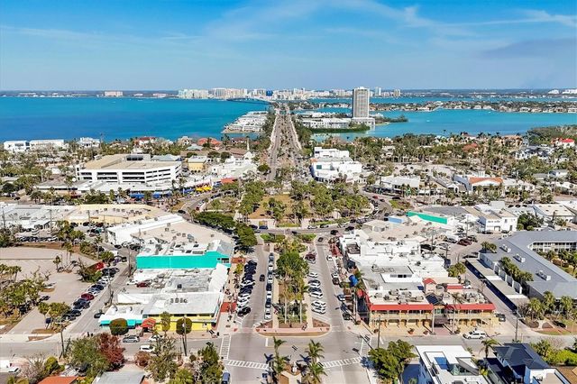 1001 BENJAMIN FRANKLIN DRIVE 403, Sarasota, FL 34236