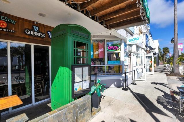 1001 BENJAMIN FRANKLIN DRIVE 403, Sarasota, FL 34236