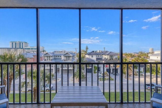 1001 BENJAMIN FRANKLIN DRIVE 403, Sarasota, FL 34236