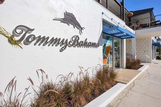 1001 BENJAMIN FRANKLIN DRIVE 403, Sarasota, FL 34236