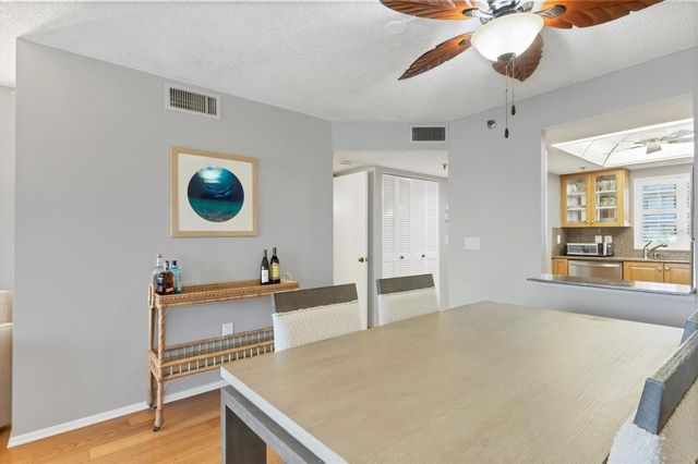 1001 BENJAMIN FRANKLIN DRIVE 403, Sarasota, FL 34236