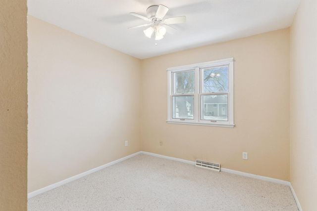 4309 Crestview Drive, Cedar Falls, IA 50613