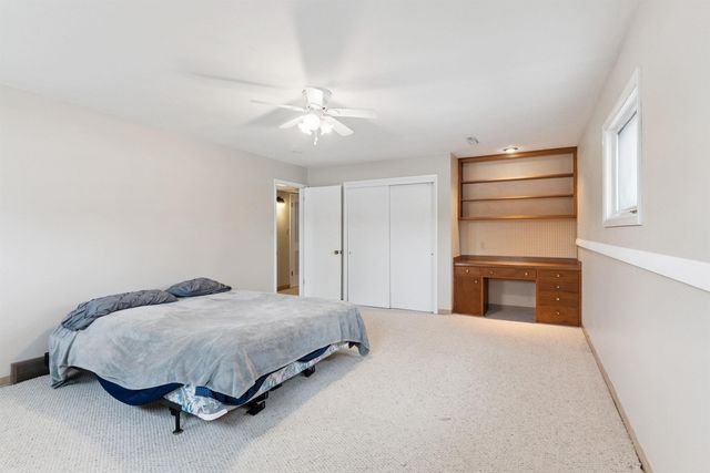 4309 Crestview Drive, Cedar Falls, IA 50613