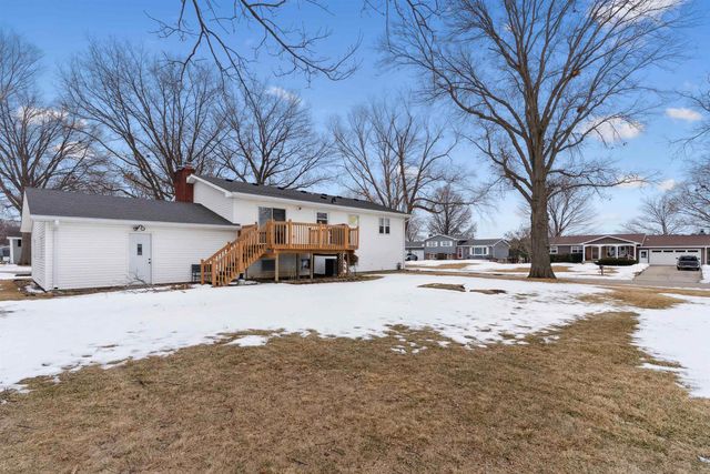 4309 Crestview Drive, Cedar Falls, IA 50613