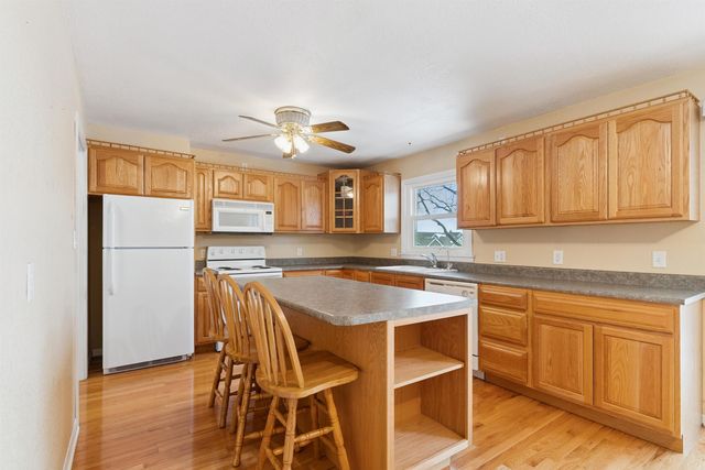 4309 Crestview Drive, Cedar Falls, IA 50613