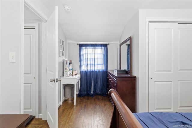 30 Linwood Place, Massapequa Park, NY 11762