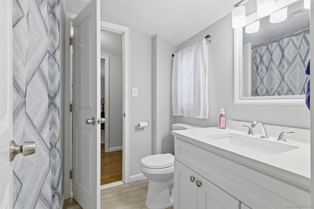 30 Linwood Place, Massapequa Park, NY 11762