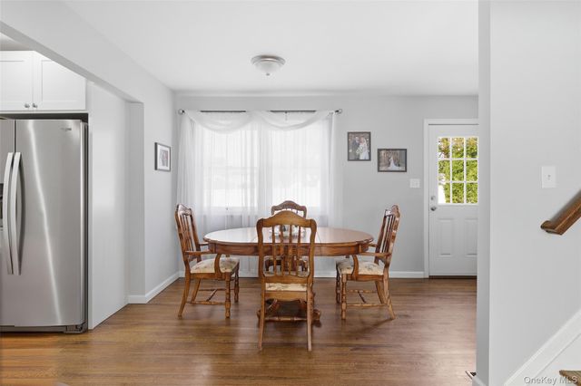 30 Linwood Place, Massapequa Park, NY 11762