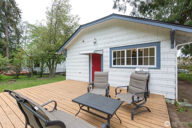 320 W 15th Street, Port Angeles, WA 98362