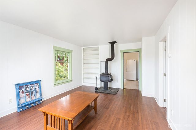 320 W 15th Street, Port Angeles, WA 98362