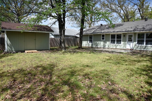3604 W Beechwood Drive, Rogers, AR 72756