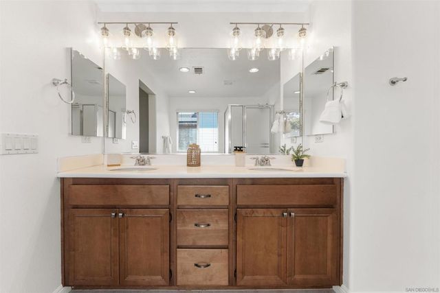 2241 Flowerpot Ln, Chula Vista, CA 91915