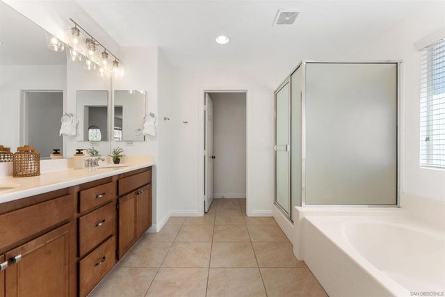 2241 Flowerpot Ln, Chula Vista, CA 91915